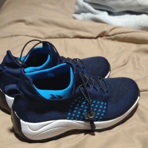 Men's Navy Blue Athletic Shoes